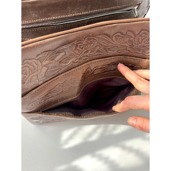 Mexican Made Hand Tooled 1970's Brown Leather Purse - Picture 7 of 10